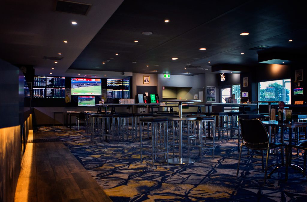Bootz Sports Bar Townsville Brothers Leagues Club